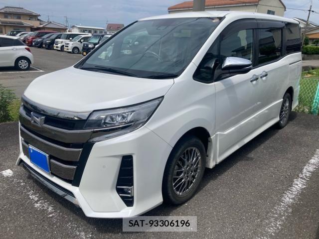Toyota NOAH HYBRID 2021-07 7618791-0