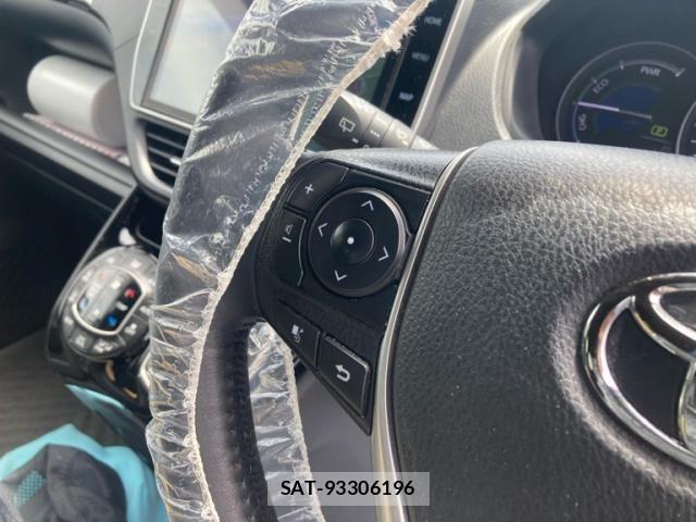 Toyota NOAH HYBRID 2021-07 7618791-10