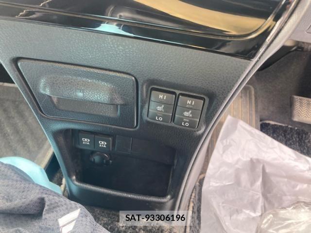 Toyota NOAH HYBRID 2021-07 7618791-15