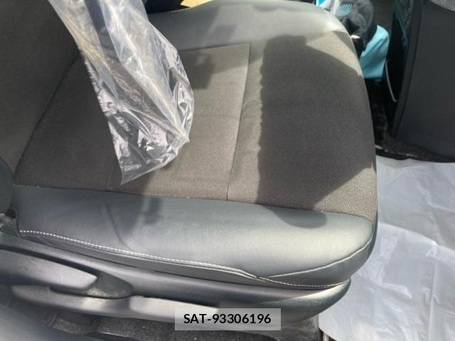 Toyota NOAH HYBRID 2021-07 7618791-17