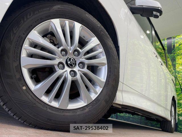 Toyota NOAH HYBRID 2023-10 7618787-12