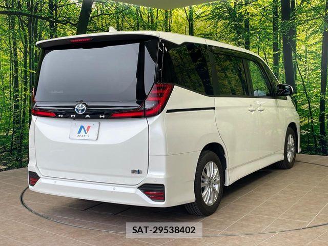 Toyota NOAH HYBRID 2023-10 7618787-17