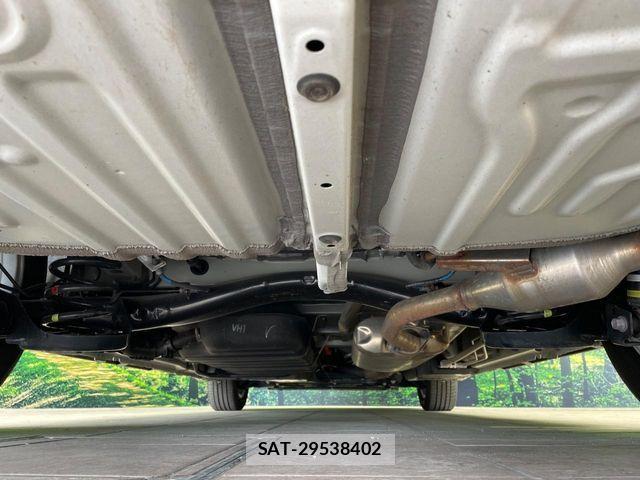 Toyota NOAH HYBRID 2023-10 7618787-19