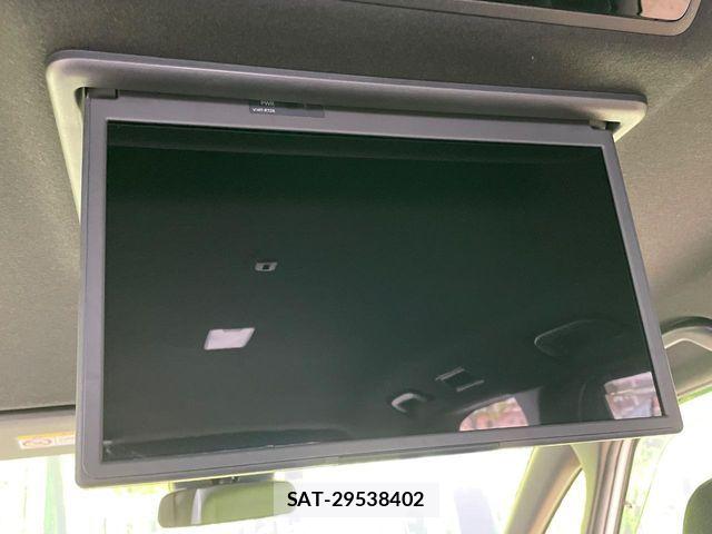 Toyota NOAH HYBRID 2023-10 7618787-3