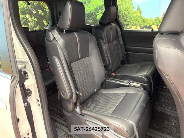Toyota NOAH HYBRID 2024-02 7726596-11