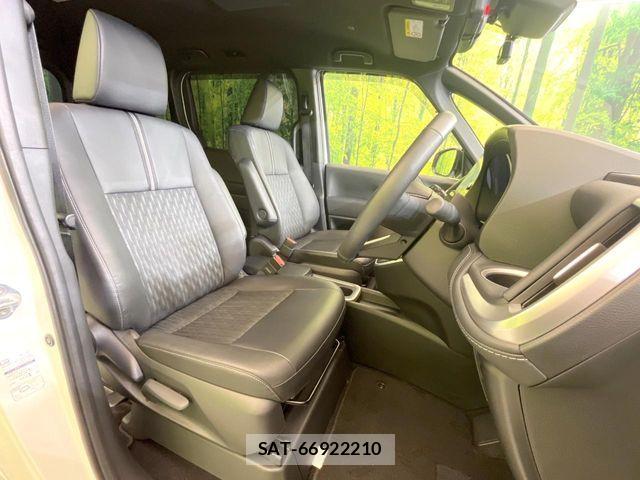 Toyota NOAH HYBRID 2024-02 7726598-7