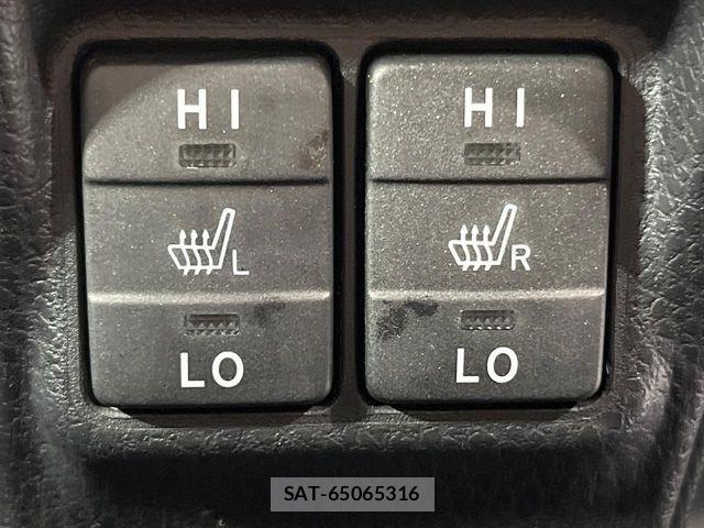 Toyota NOAH HYBRID 2018-09 7726616-5