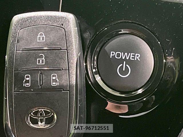 Toyota NOAH HYBRID 2025-06 7726612-7