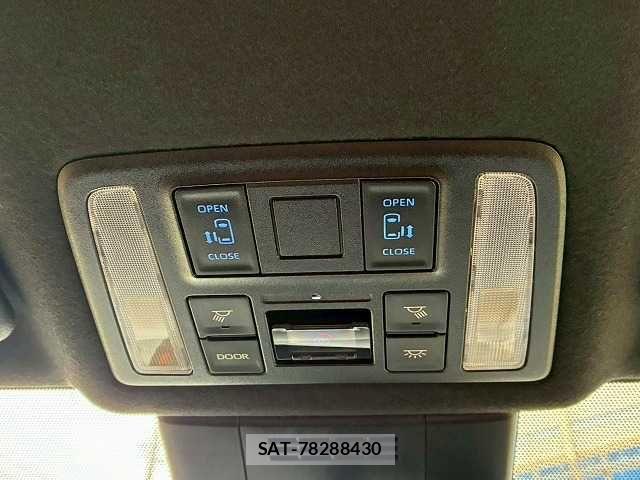 Toyota NOAH HYBRID 2022-08 7726609-6