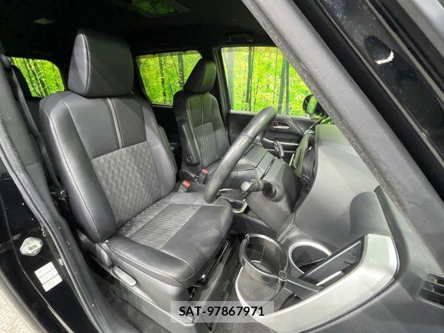 Toyota NOAH HYBRID 2022-04 7726614-8