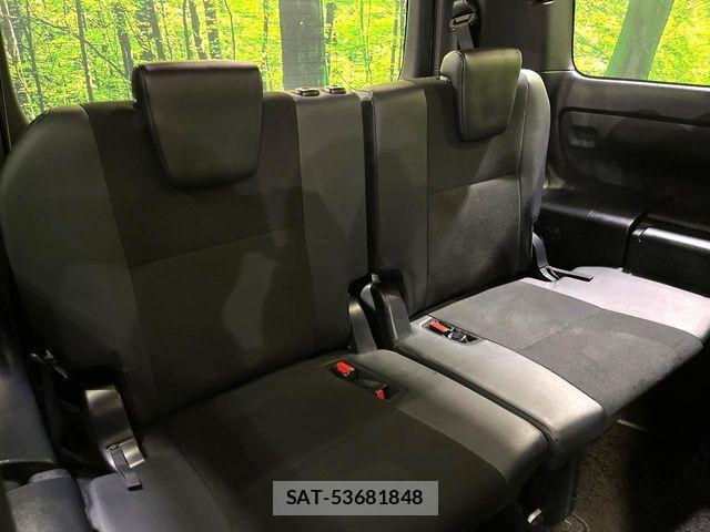 Toyota NOAH HYBRID 2018-08 7726618-9