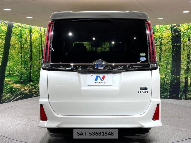 Toyota NOAH HYBRID 2018-08 7726618-14