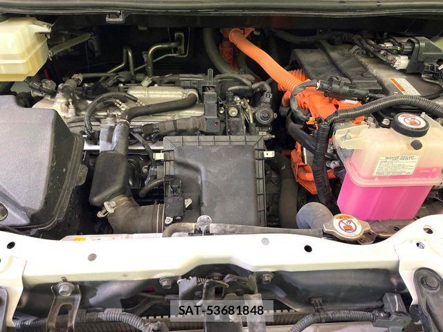 Toyota NOAH HYBRID 2018-08 7726618-17