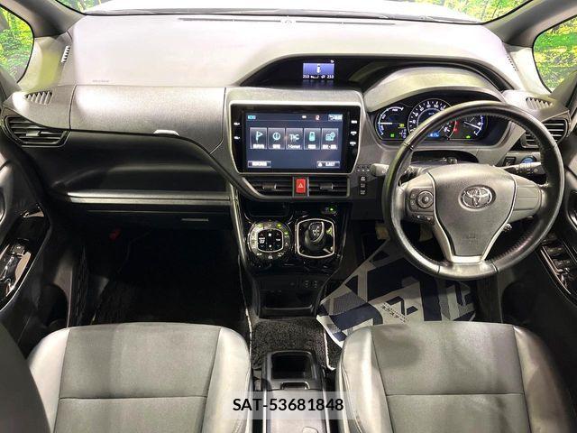 Toyota NOAH HYBRID 2018-08 7726618-1