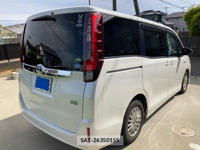 Toyota NOAH HYBRID 2014-06 7726622-3