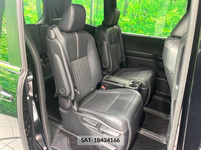 Toyota NOAH HYBRID 2023-07 7787752-10