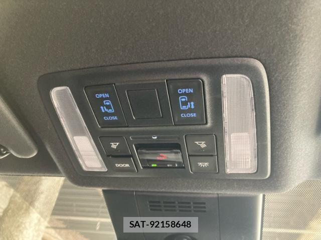 Toyota NOAH HYBRID 2022-05 7787743-19