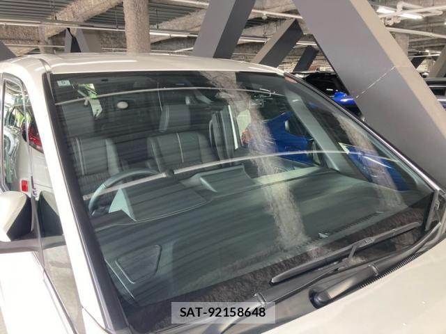 Toyota NOAH HYBRID 2022-05 7787743-2