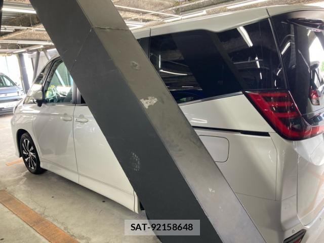 Toyota NOAH HYBRID 2022-05 7787743-4