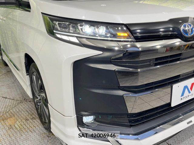 Toyota NOAH HYBRID 2023-07 7787753-12