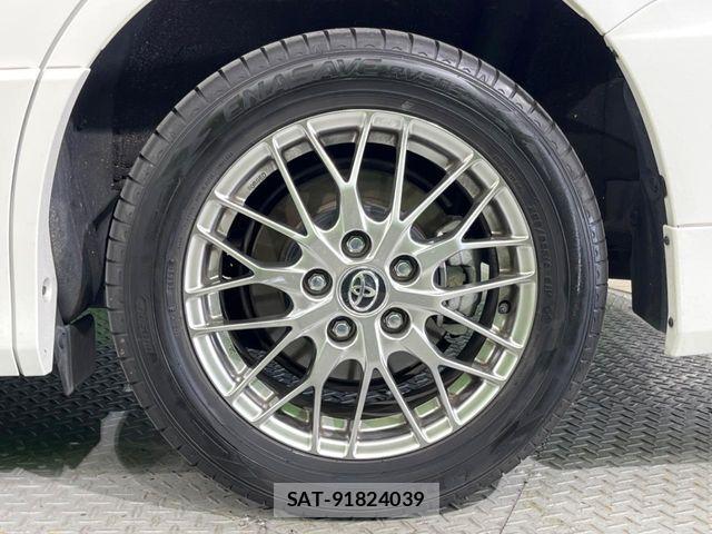 Toyota NOAH HYBRID 2016-10 7787741-13