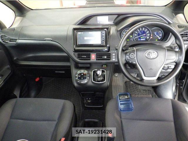 Toyota NOAH HYBRID 2021-03 7787737-4