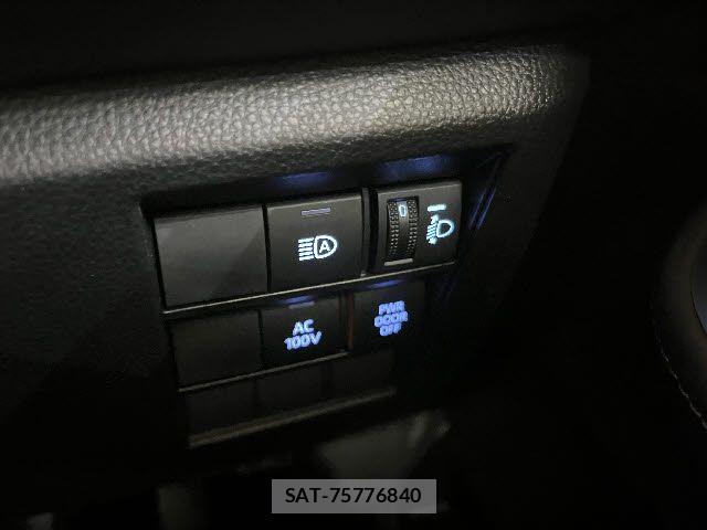 Toyota NOAH HYBRID 2023-10 7787751-11