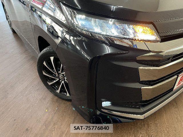 Toyota NOAH HYBRID 2023-10 7787751-24