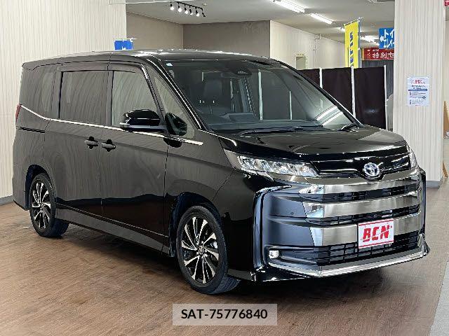 Toyota NOAH HYBRID 2023-10 7787751-6