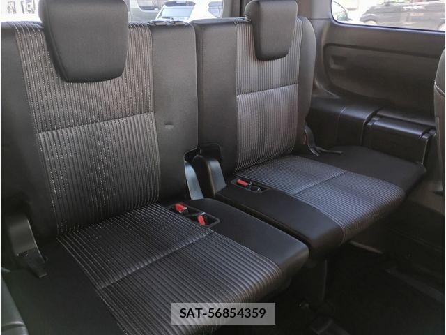 Toyota NOAH HYBRID 2017-11 7787738-15
