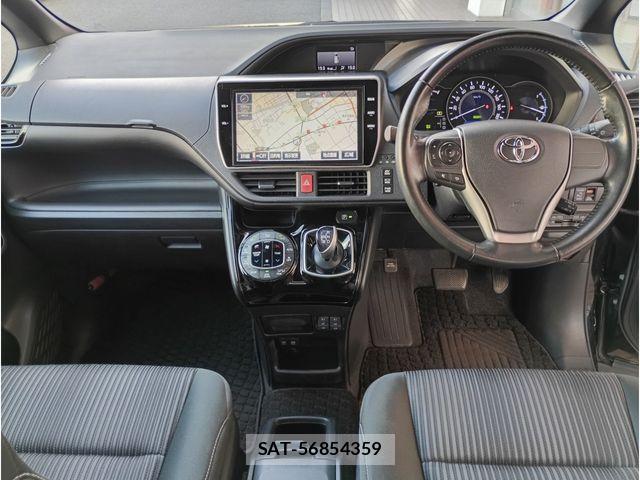 Toyota NOAH HYBRID 2017-11 7787738-1