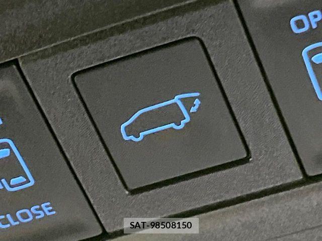 Toyota NOAH HYBRID 2025-10 7787764-6