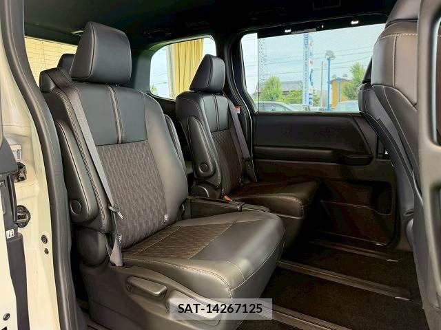 Toyota NOAH HYBRID 2025-03 7787747-9