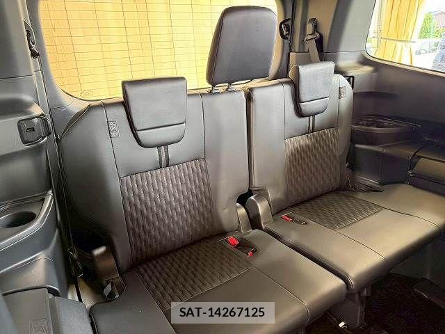 Toyota NOAH HYBRID 2025-03 7787747-10