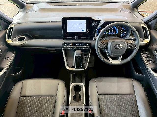 Toyota NOAH HYBRID 2025-03 7787747-2
