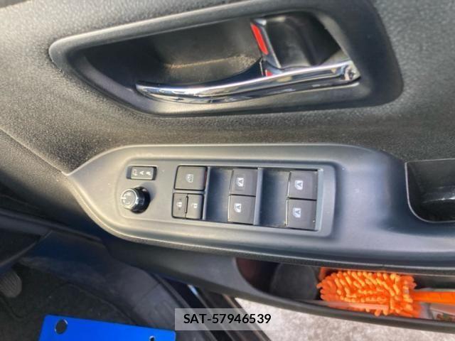 Toyota NOAH HYBRID 2014-11 7787731-11