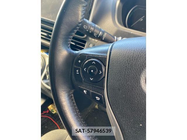 Toyota NOAH HYBRID 2014-11 7787731-15