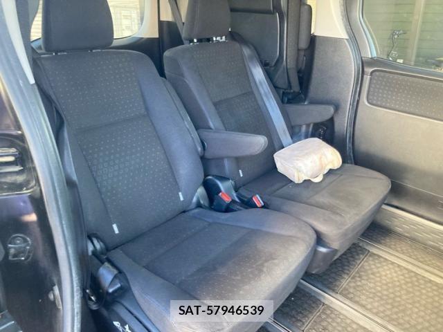 Toyota NOAH HYBRID 2014-11 7787731-18