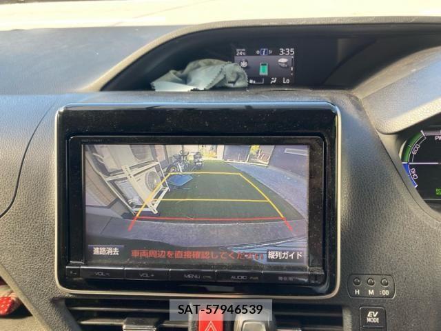 Toyota NOAH HYBRID 2014-11 7787731-24