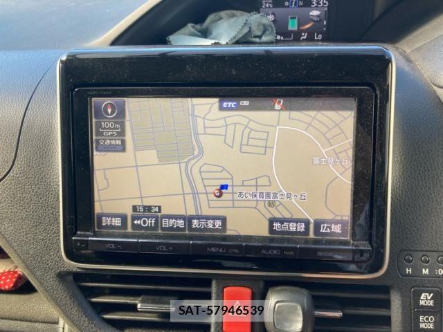 Toyota NOAH HYBRID 2014-11 7787731-25