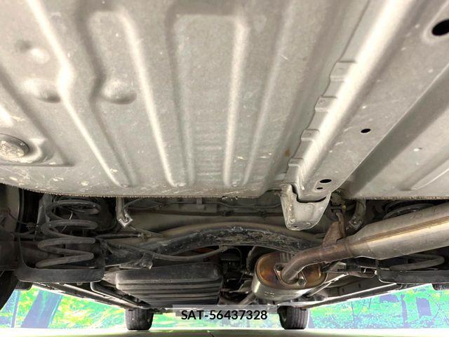 Toyota NOAH HYBRID 2016-05 7787732-19