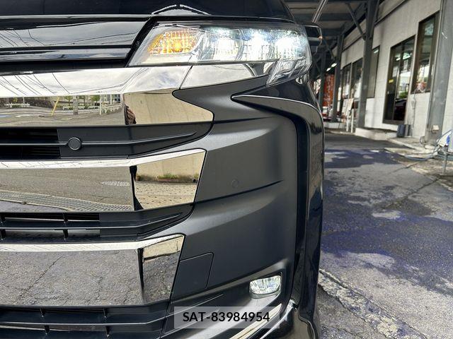 Toyota NOAH HYBRID 2022-10 7787745-23