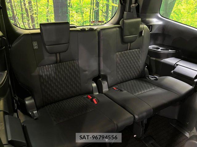 Toyota NOAH HYBRID 2023-07 7878440-10