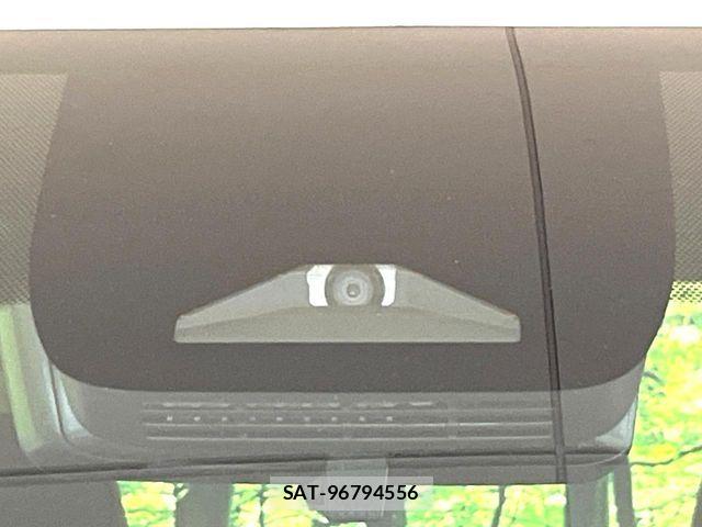 Toyota NOAH HYBRID 2023-07 7878440-2