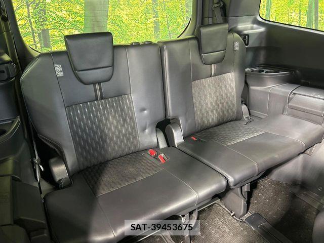 Toyota NOAH HYBRID 2023-07 7878439-9