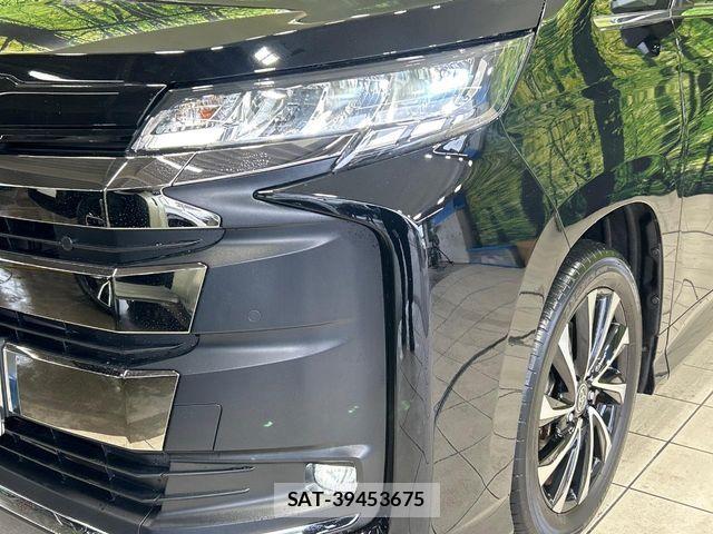 Toyota NOAH HYBRID 2023-07 7878439-12