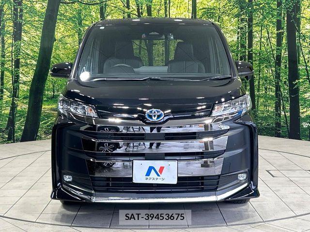 Toyota NOAH HYBRID 2023-07 7878439-14