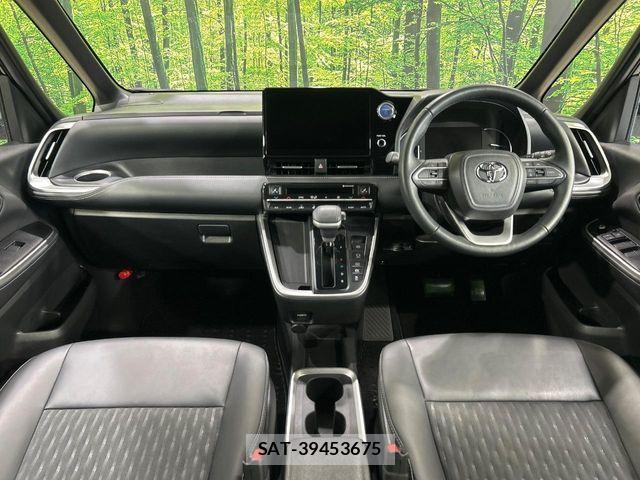 Toyota NOAH HYBRID 2023-07 7878439-1
