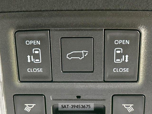 Toyota NOAH HYBRID 2023-07 7878439-5