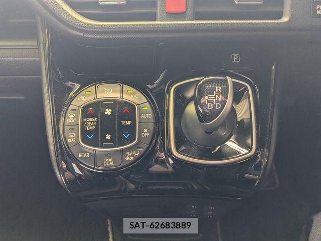 Toyota NOAH HYBRID 2019-06 7878446-15